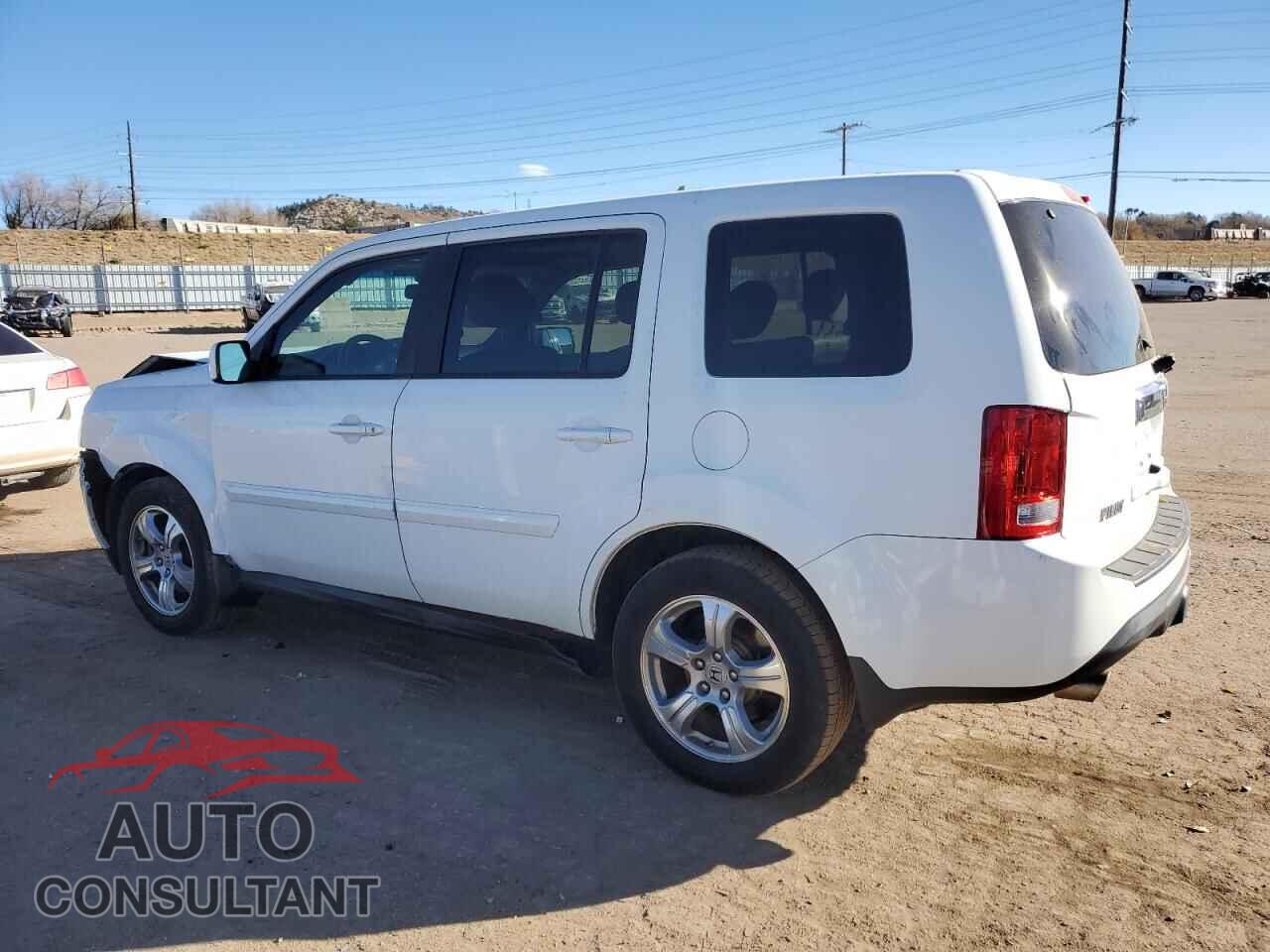 HONDA PILOT 2013 - 5FNYF4H50DB057251