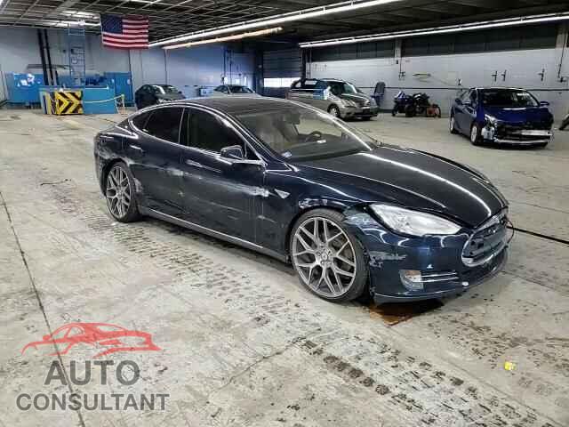 TESLA MODEL S 2015 - 5YJSA1H44FF082408