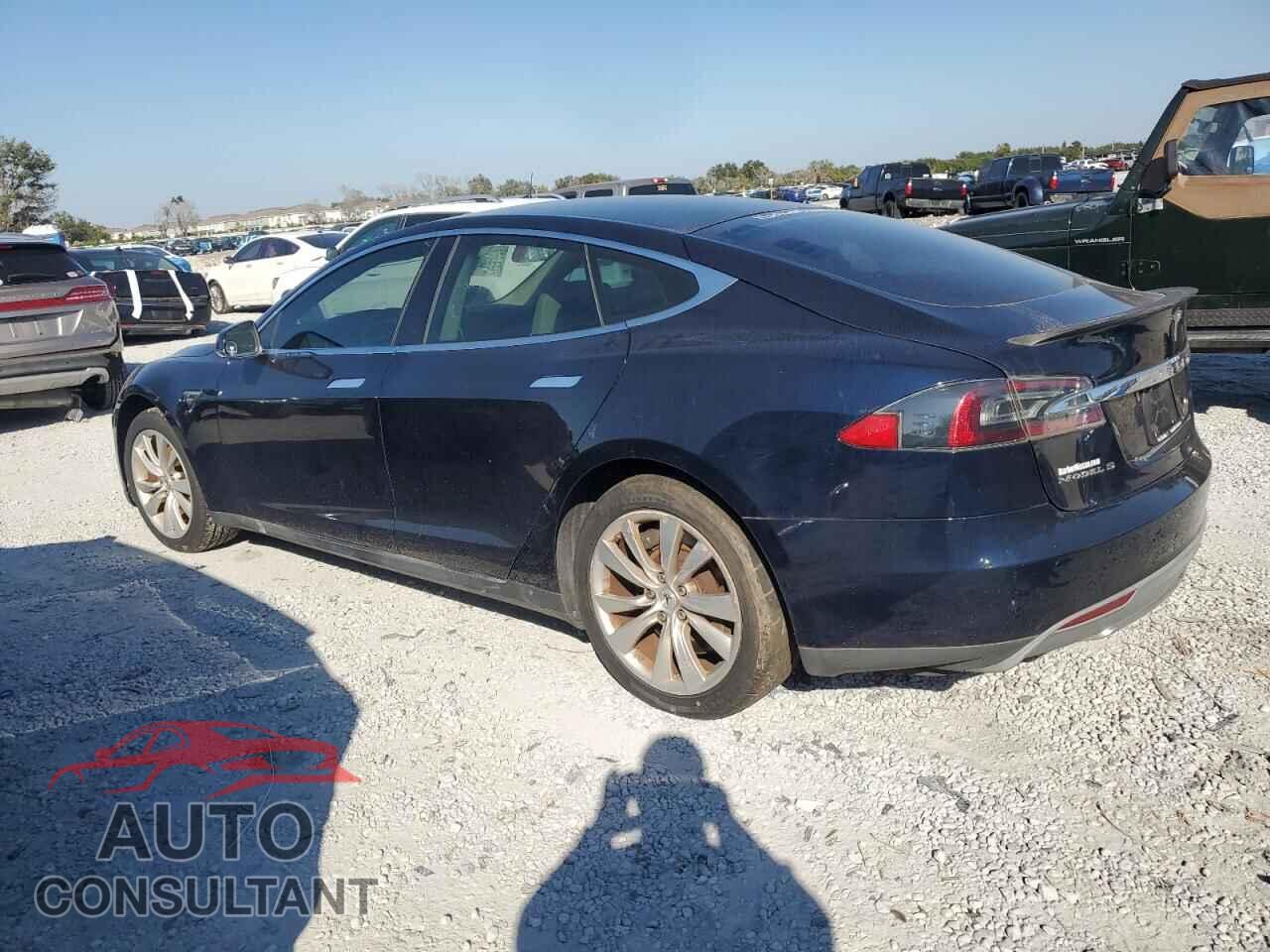 TESLA MODEL S 2013 - 5YJSA1CN1DFP24726