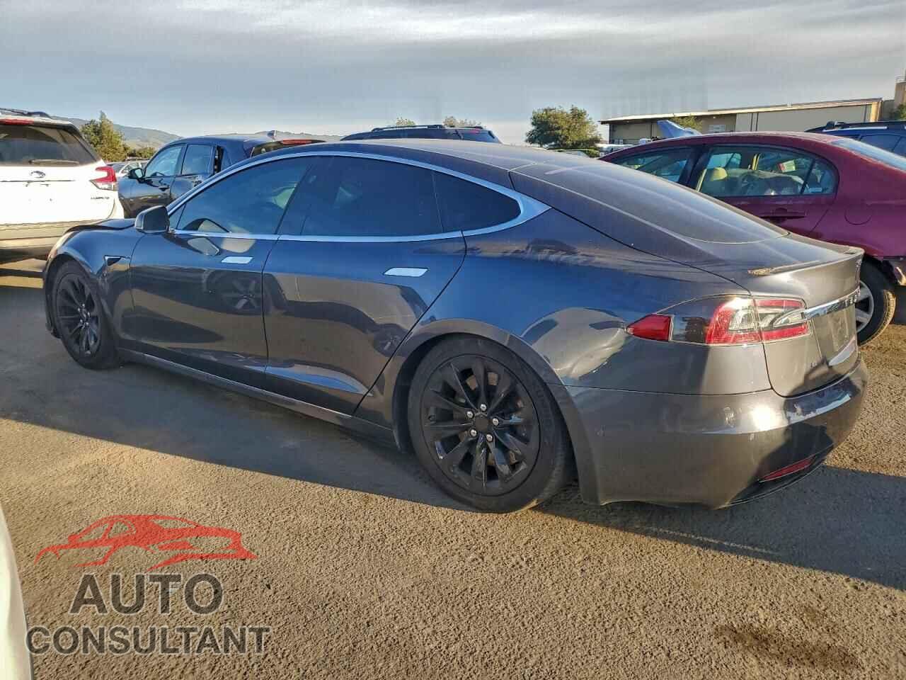 TESLA MODEL S 2017 - 5YJSA1E10HF225979