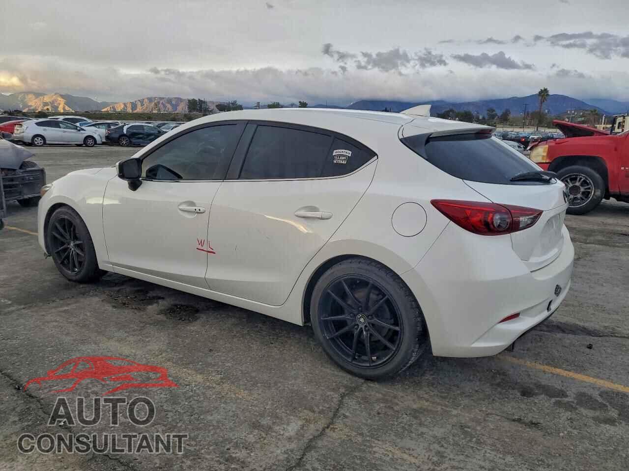 MAZDA 3 2017 - 3MZBN1M36HM150673