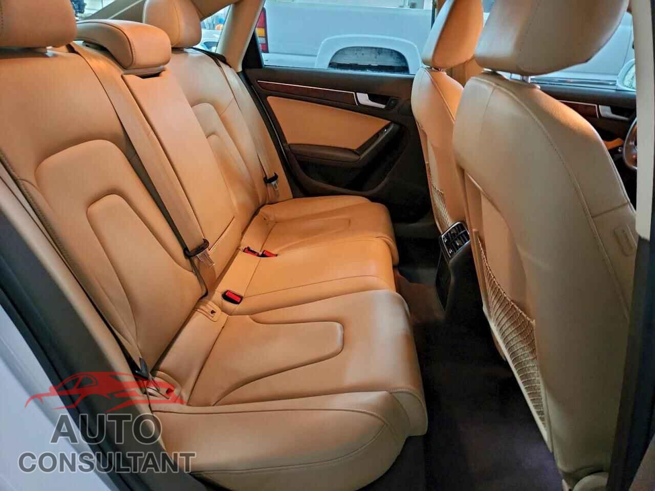AUDI A4 2013 - WAUFFAFL6DN012806