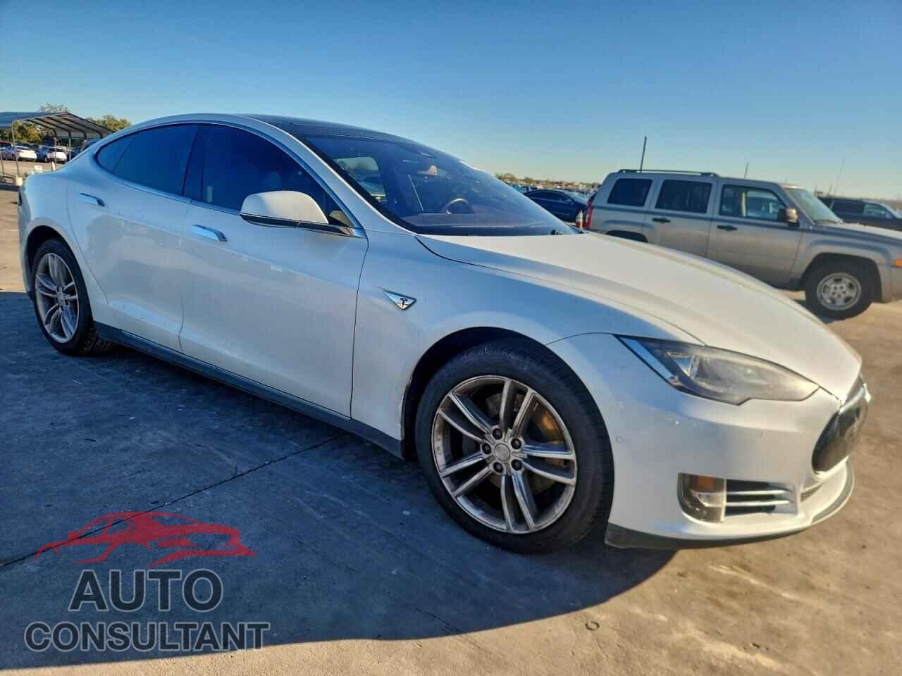TESLA MODEL S 2016 - 5YJSA1E14GF122496