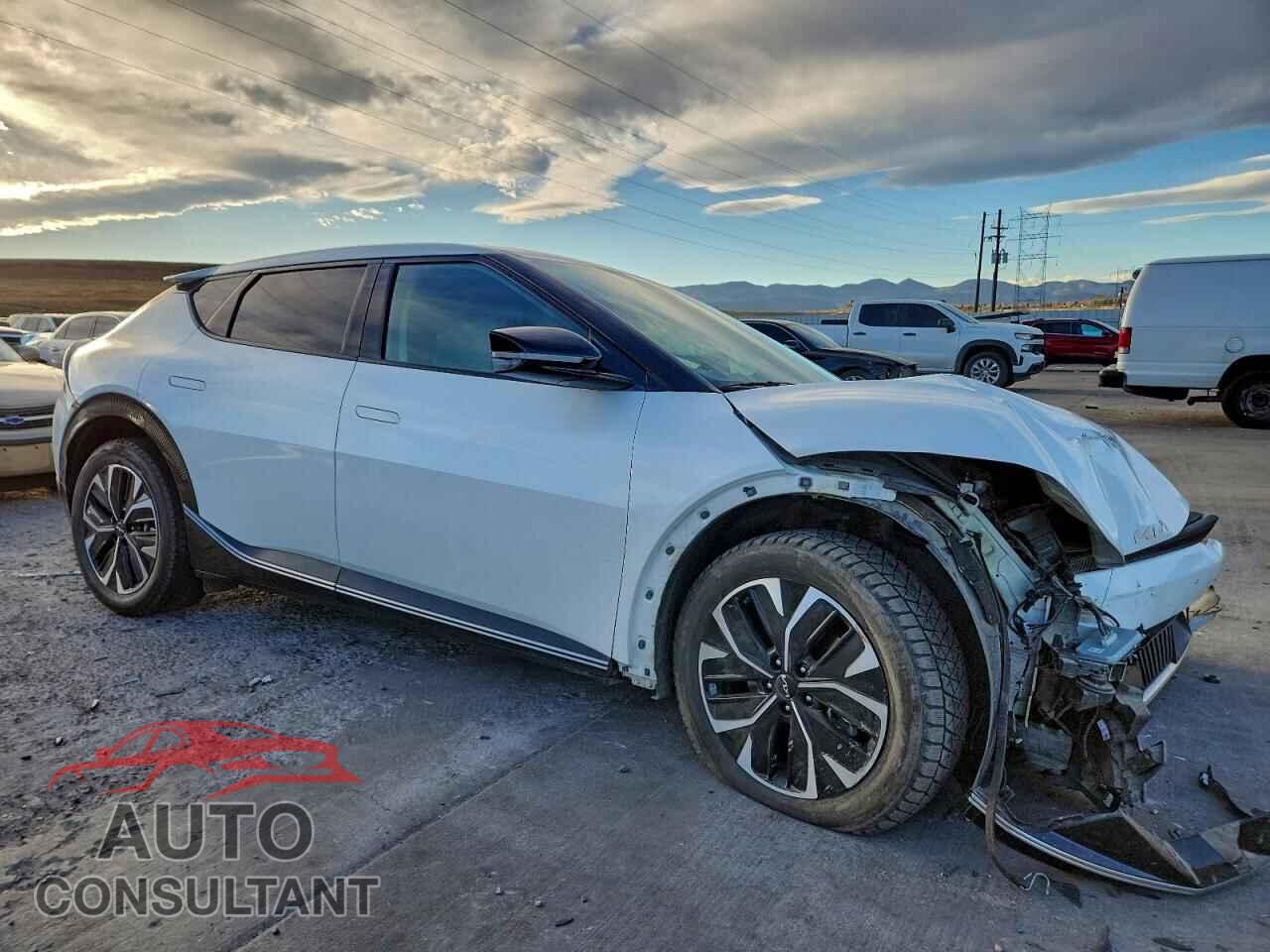 KIA EV6 LIGHT 2022 - KNDC3DLC2N5070076
