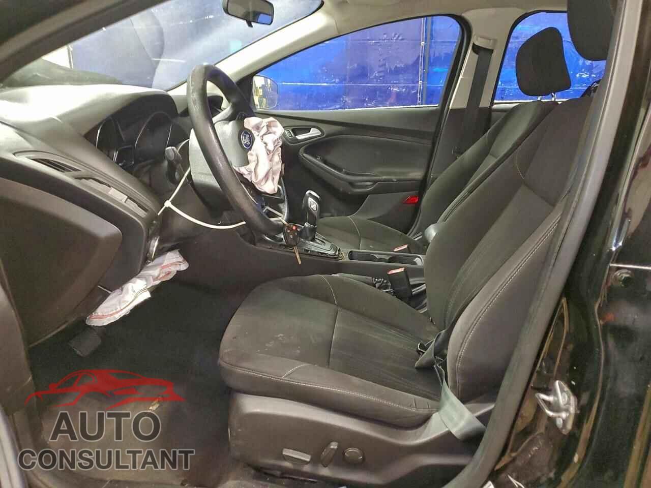 FORD FOCUS 2016 - 1FADP3F2XGL225368