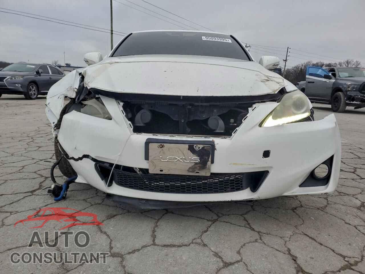 LEXUS IS 2013 - JTHCF5C26D5062838
