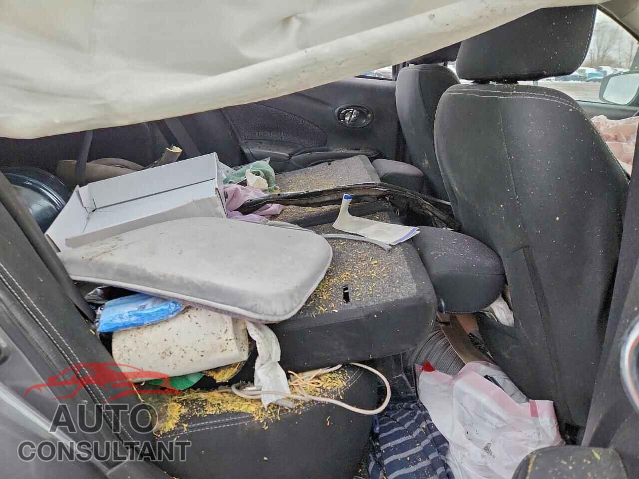 NISSAN VERSA 2017 - 3N1CN7AP3HL856543