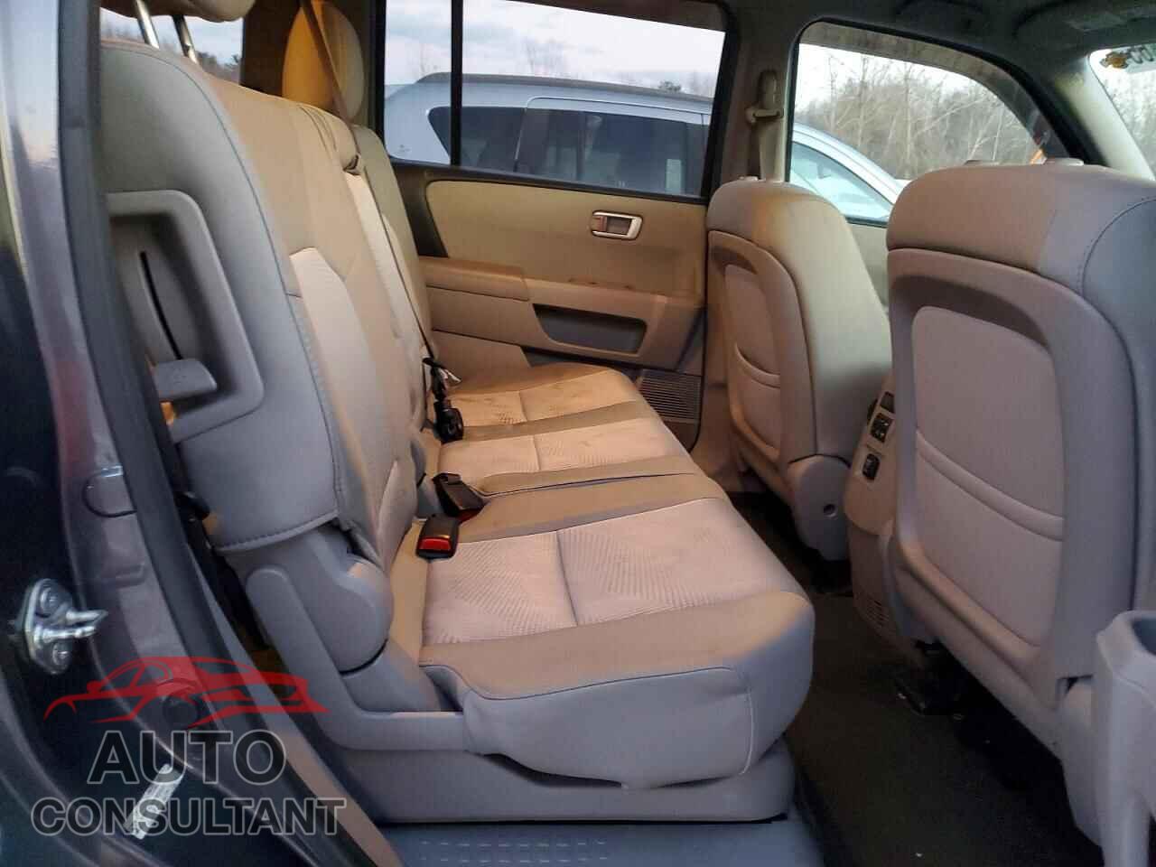 HONDA PILOT 2015 - 5FNYF4H22FB039357