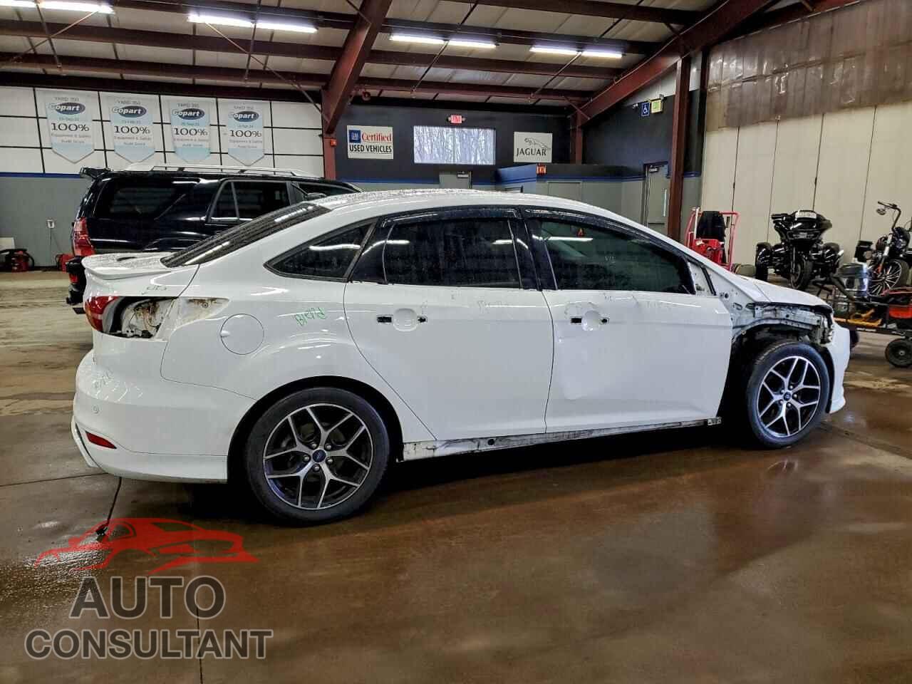 FORD FOCUS 2015 - 1FADP3F22FL285594