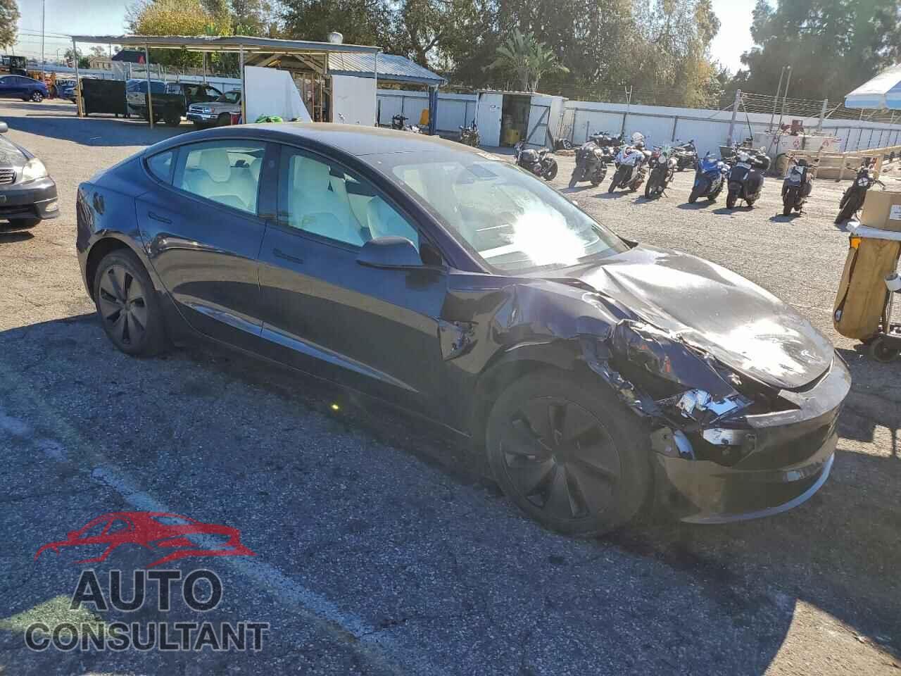 TESLA MODEL 3 2024 - 5YJ3E1EA8RF773609