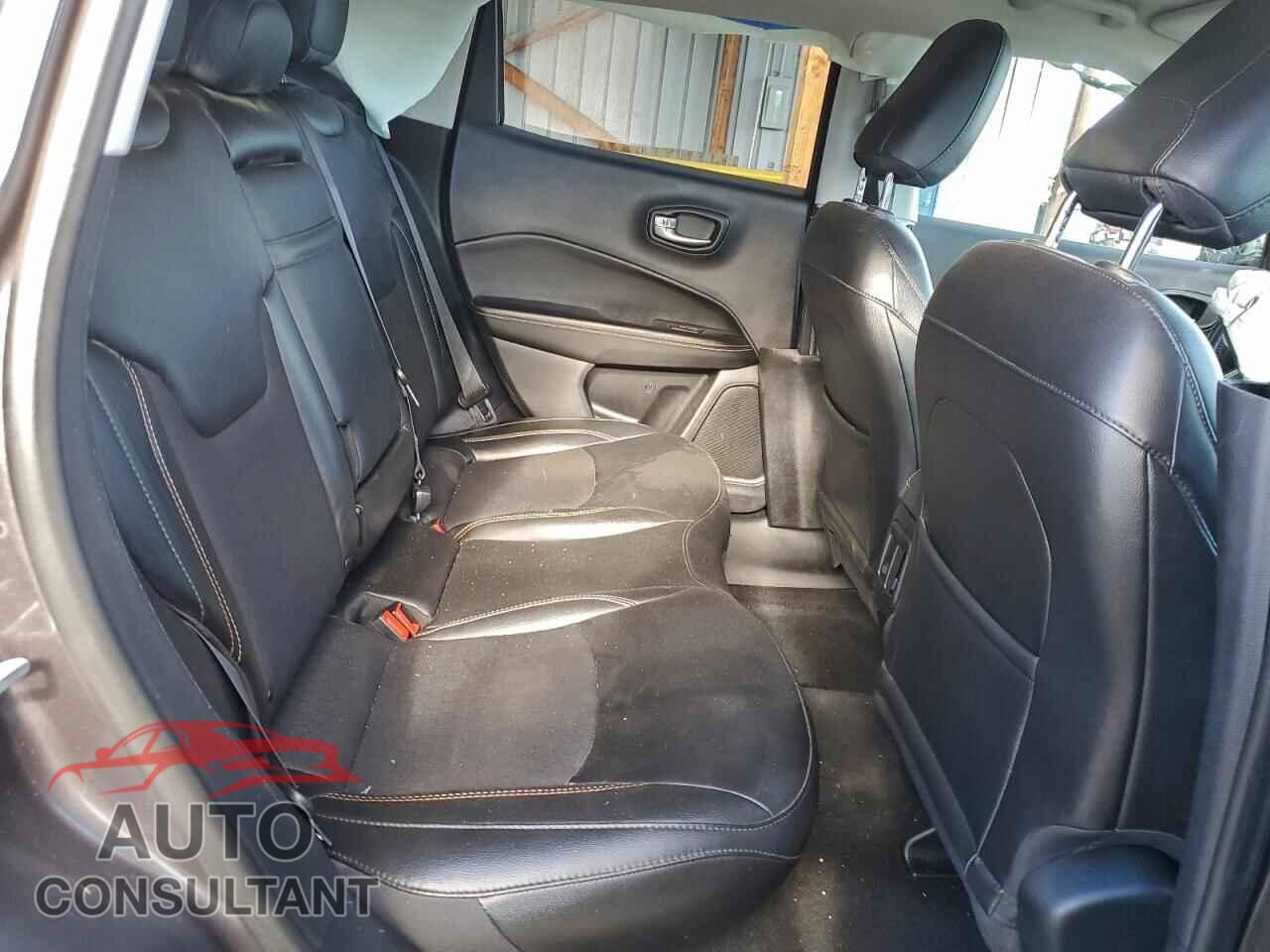 JEEP COMPASS 2019 - 3C4NJDBB1KT673541