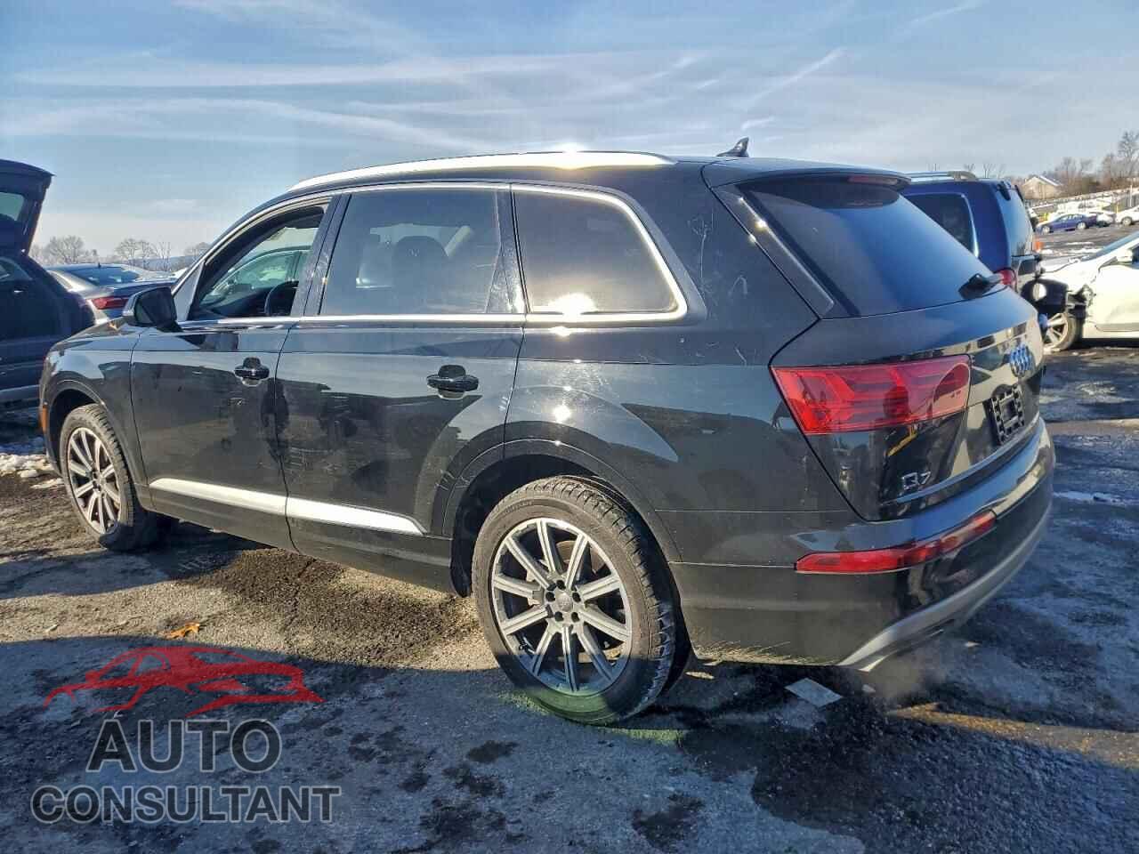AUDI Q7 2018 - WA1LAAF75JD010497