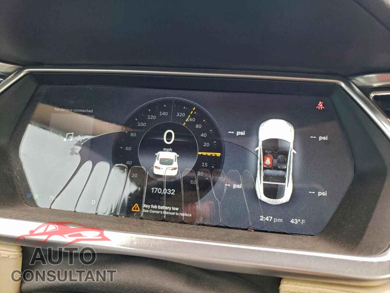 TESLA MODEL S 2013 - 5YJSA1CN8DFP03405
