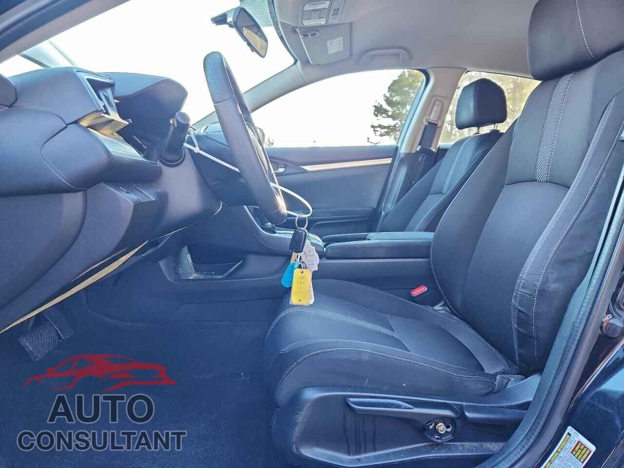 HONDA CIVIC 2017 - 2HGFC2F52HH573930