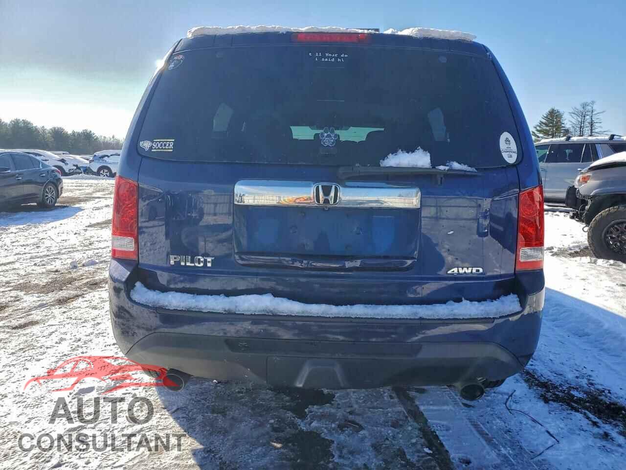 HONDA PILOT 2015 - 5FNYF4H78FB028116