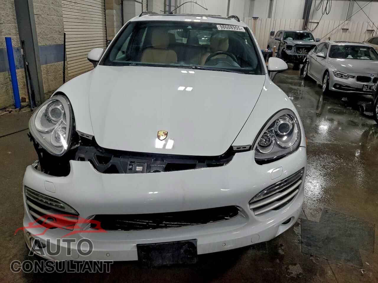 PORSCHE CAYENNE 2014 - WP1AA2A25ELA91297