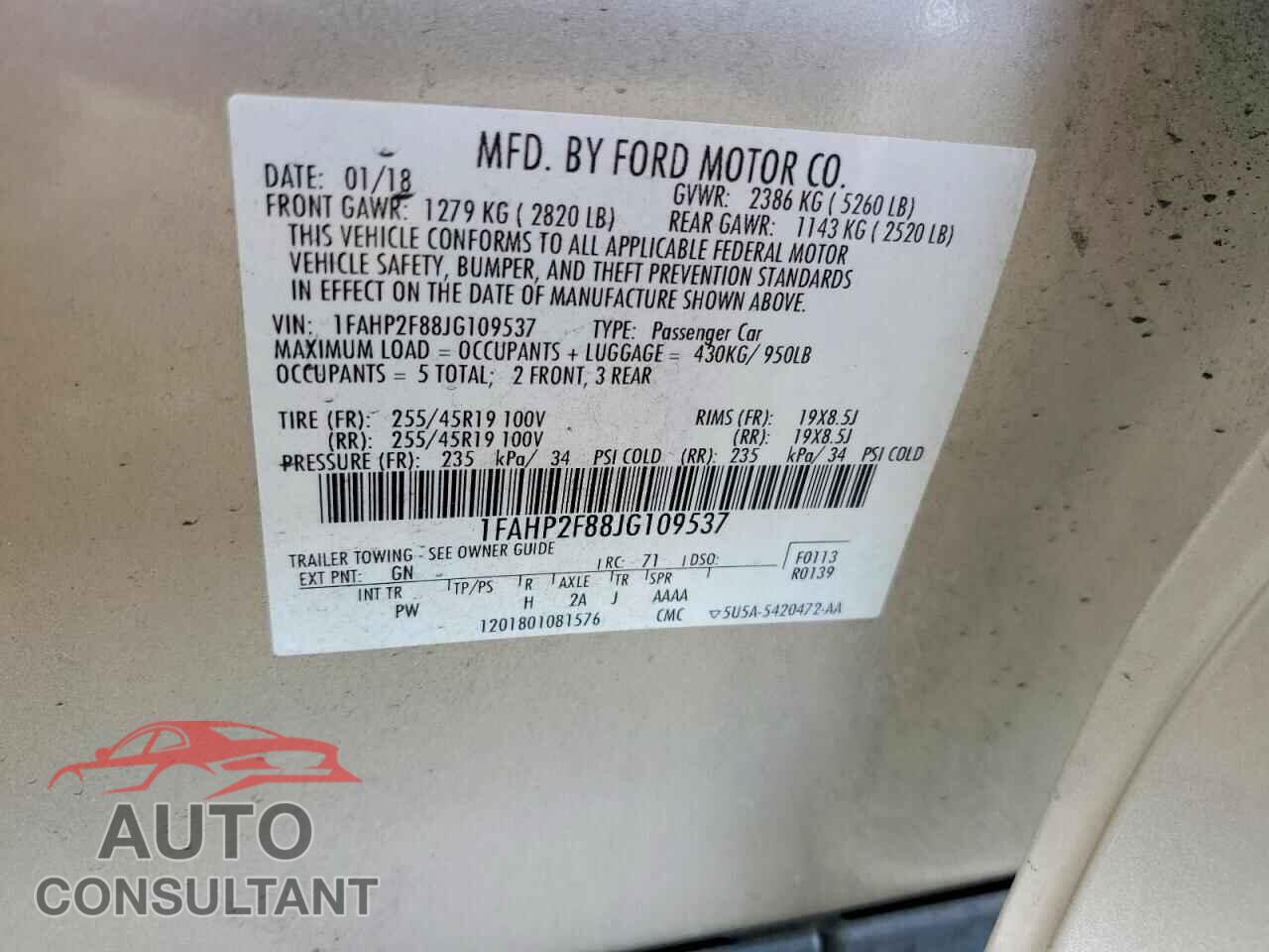 FORD TAURUS 2018 - 1FAHP2F88JG109537
