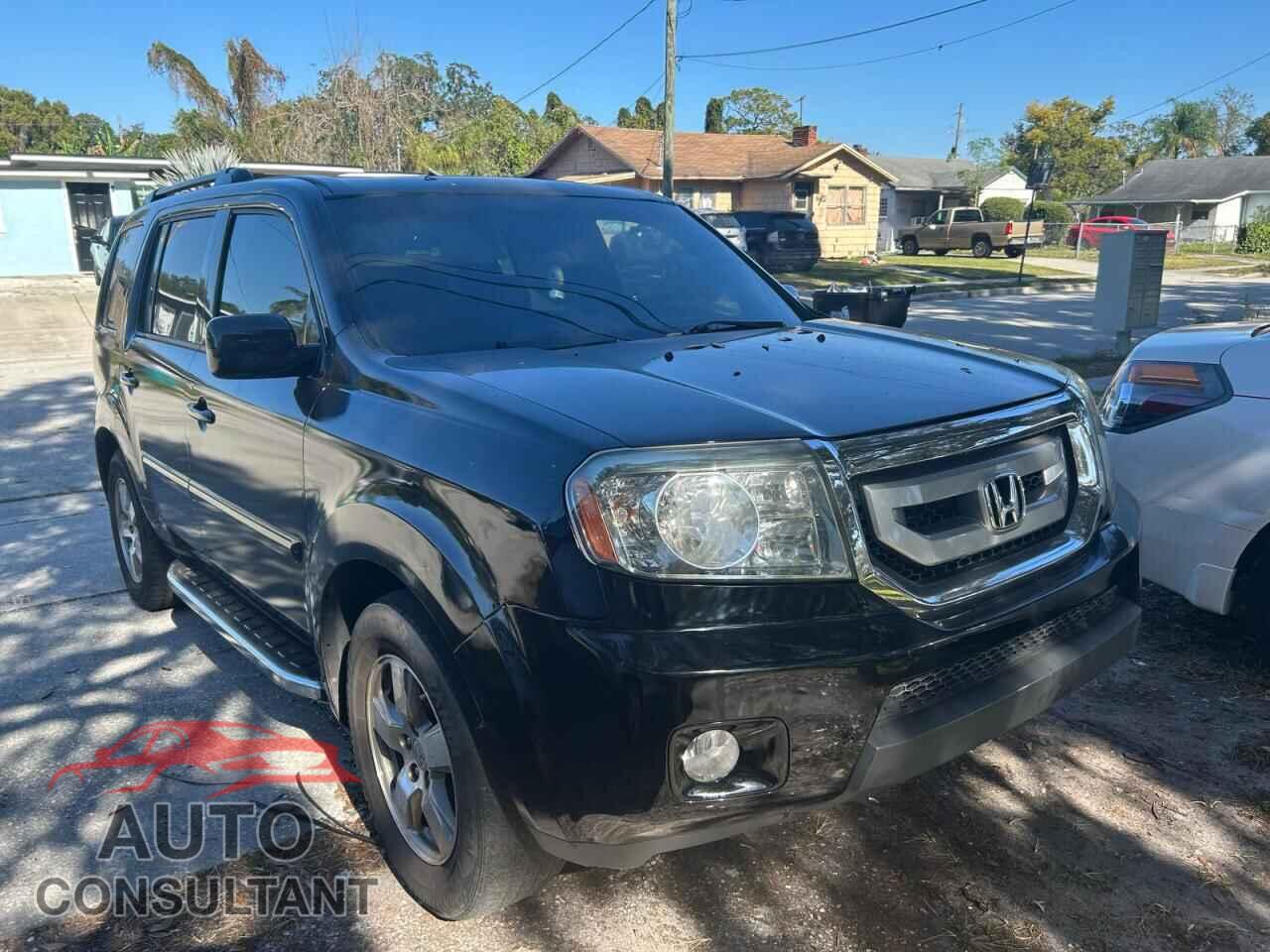 HONDA PILOT 2011 - 5FNYF3H50BB032258