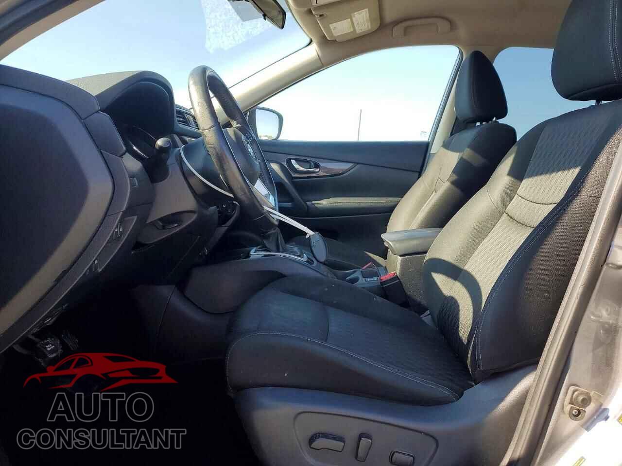 NISSAN ROGUE 2018 - KNMAT2MT9JP607289