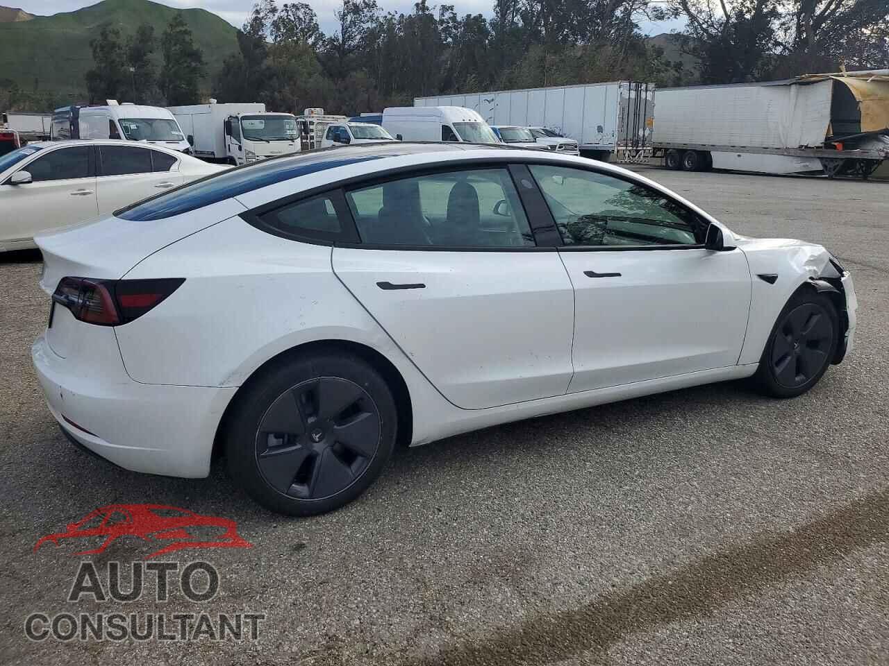 TESLA MODEL 3 2022 - 5YJ3E1EA9NF320075