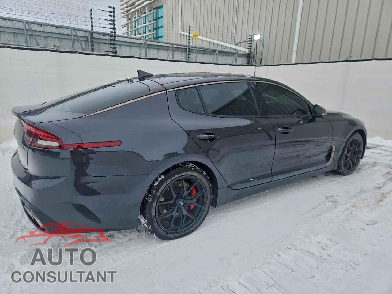 KIA STINGER 2022 - KNAE55LC8N6116817