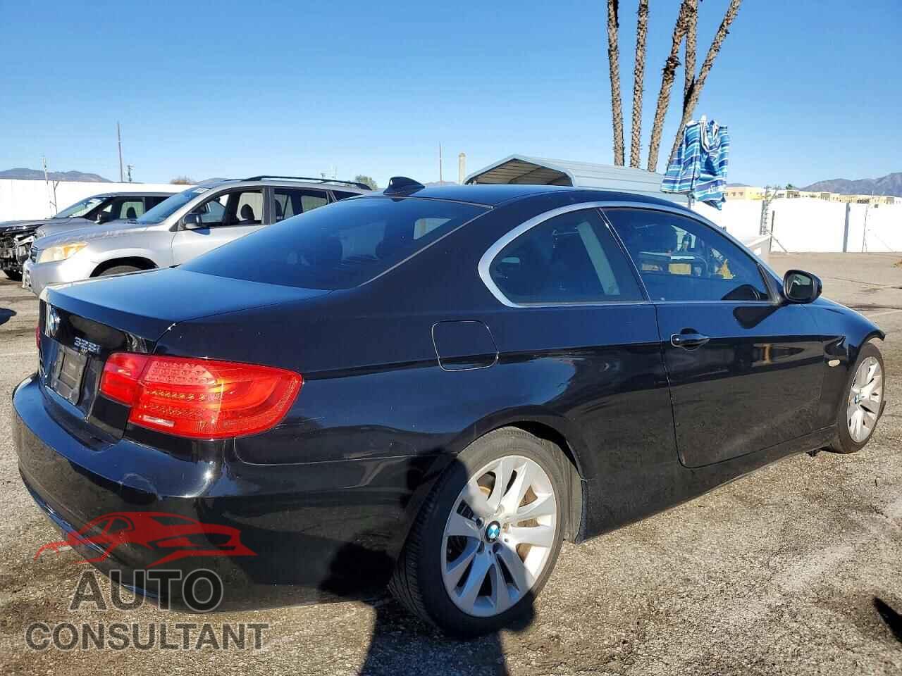 BMW 3 SERIES 2012 - WBAKE3C51CE770022