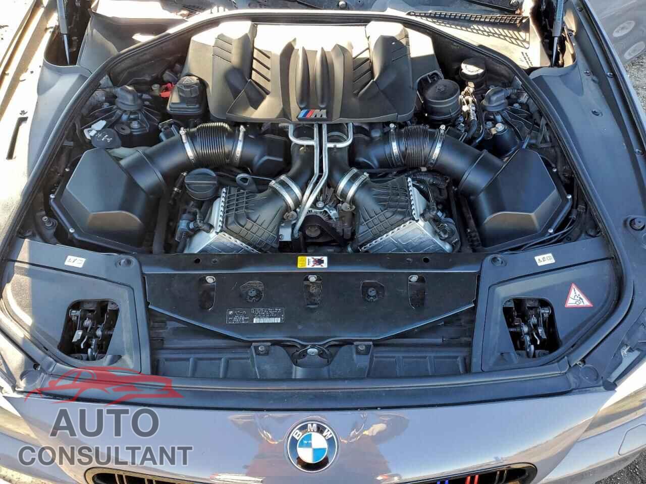 BMW M5 2014 - WBSFV9C53ED097257