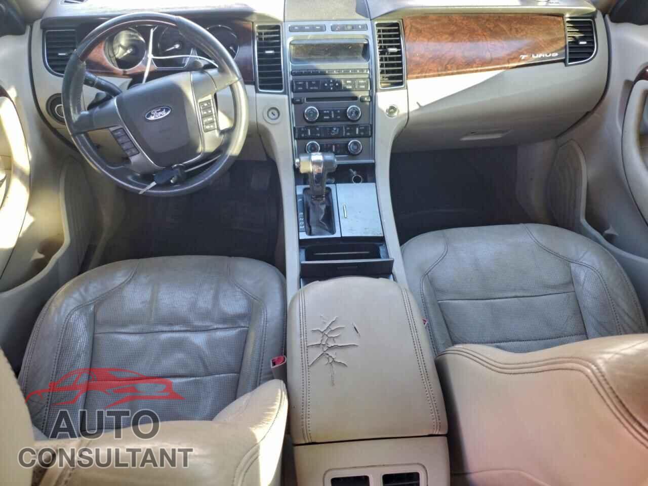 FORD TAURUS 2010 - 1FAHP2FW6AG161554
