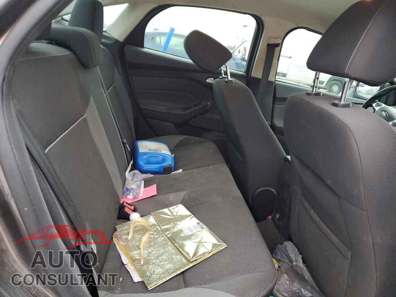 FORD FOCUS 2013 - 1FADP3F27DL343633