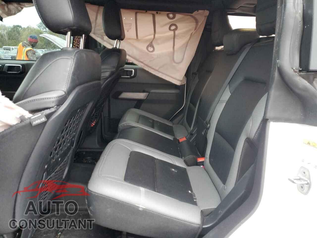 FORD BRONCO 2023 - 1FMEE5DP6PLC03734