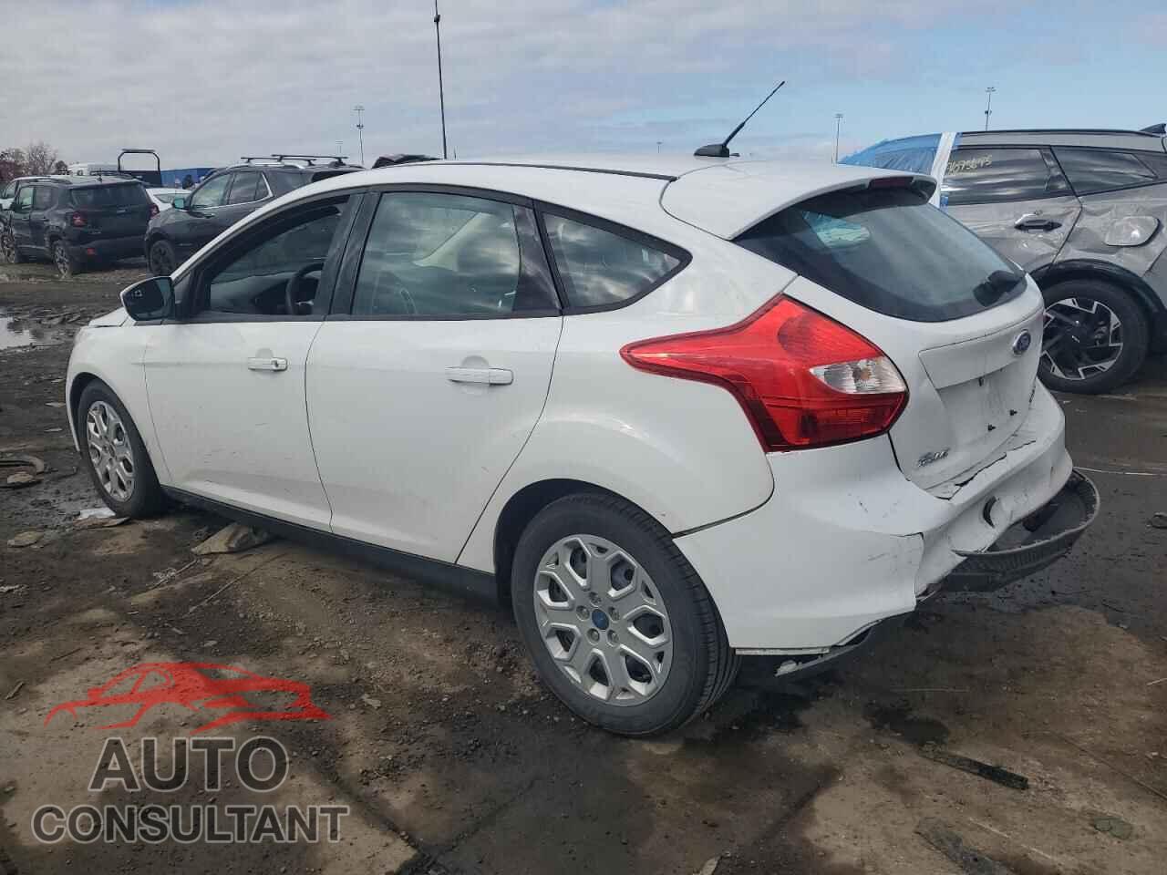 FORD FOCUS 2012 - 1FAHP3K23CL381138