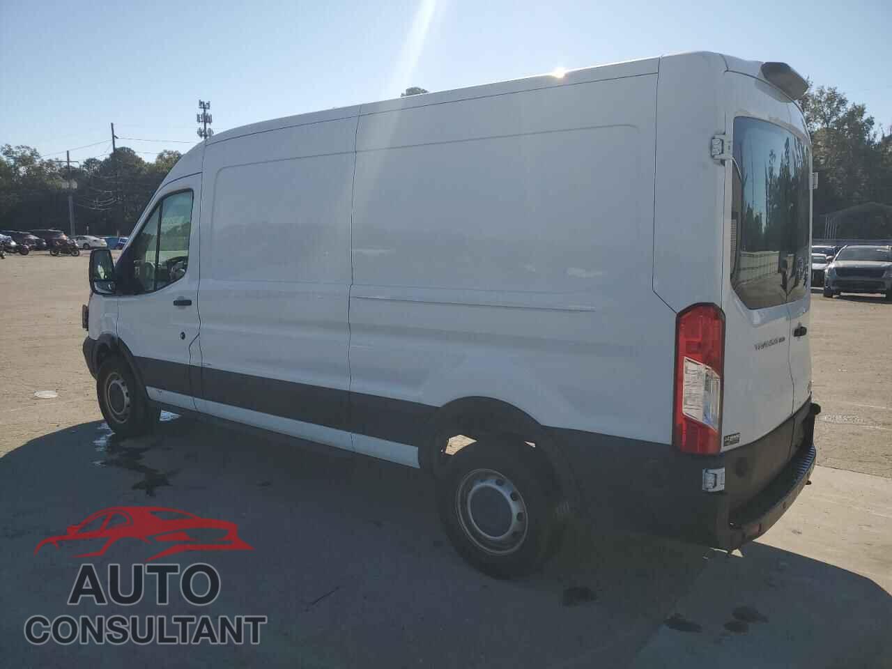 FORD TRANSIT 2019 - 1FTYR2CM1KKA30165