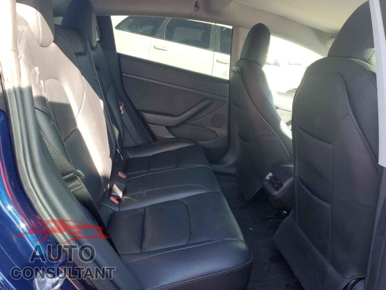 TESLA MODEL 3 2023 - 5YJ3E1EA7PF477669