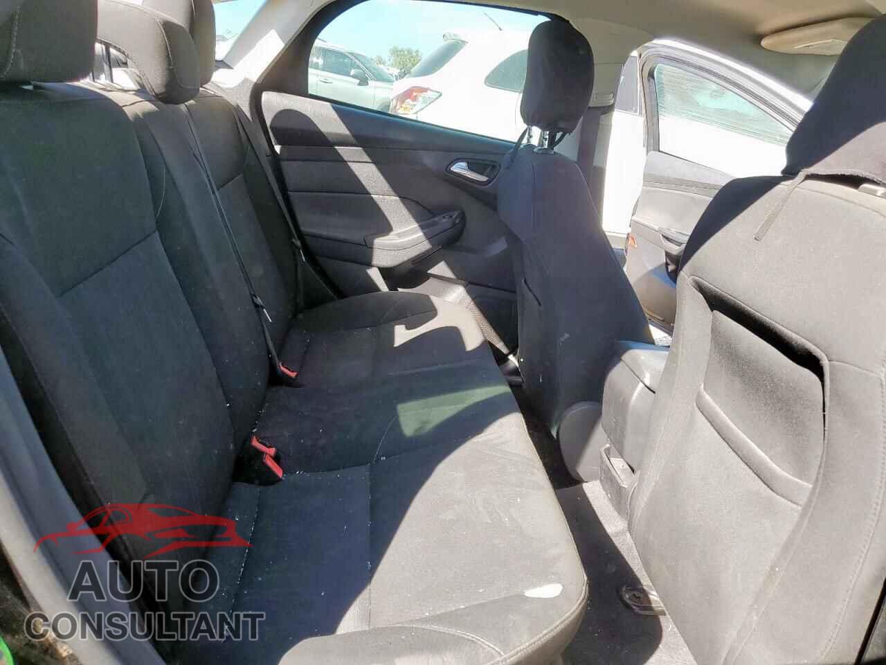 FORD FOCUS 2015 - 1FADP3F22FL248190