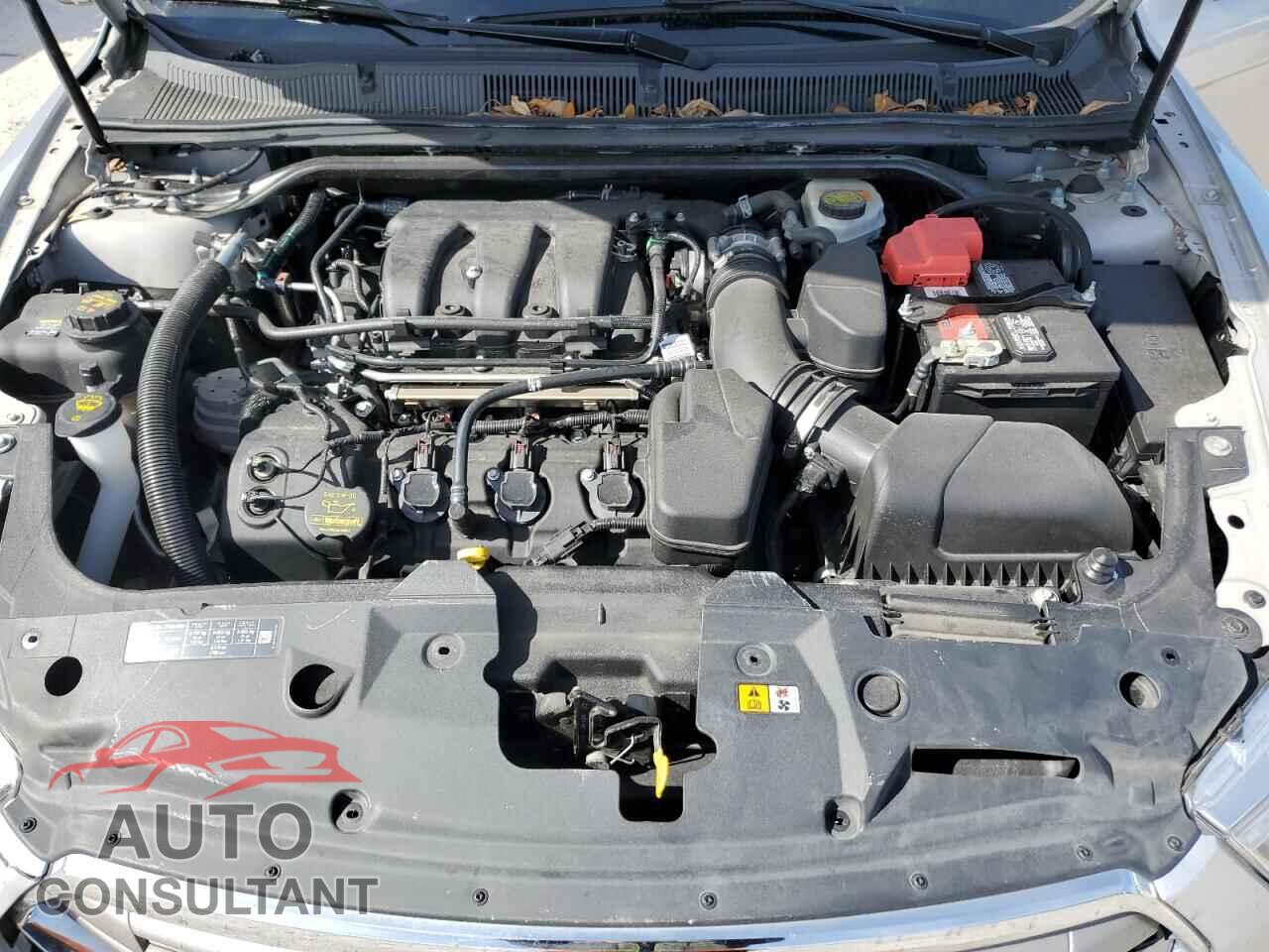 FORD TAURUS 2013 - 1FAHP2E87DG228993