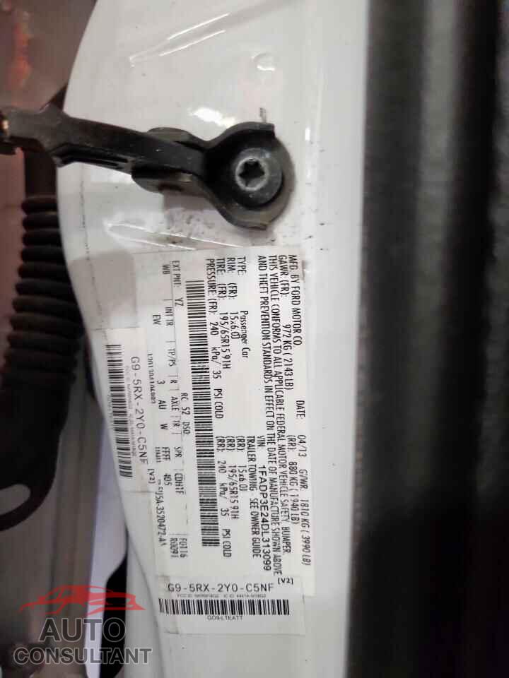 FORD FOCUS 2013 - 1FADP3E24DL313099