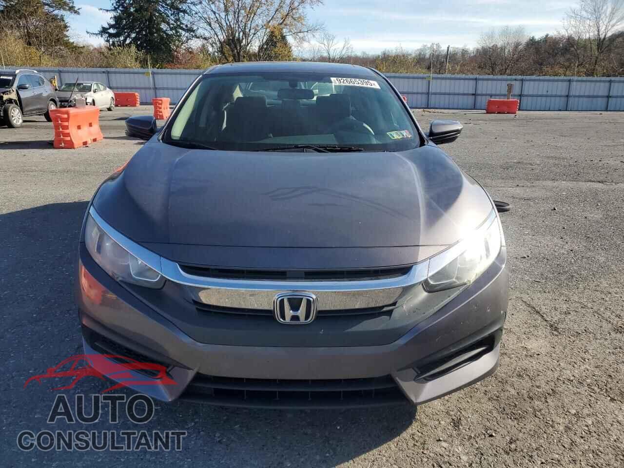 HONDA CIVIC 2018 - 2HGFC2F79JH529625