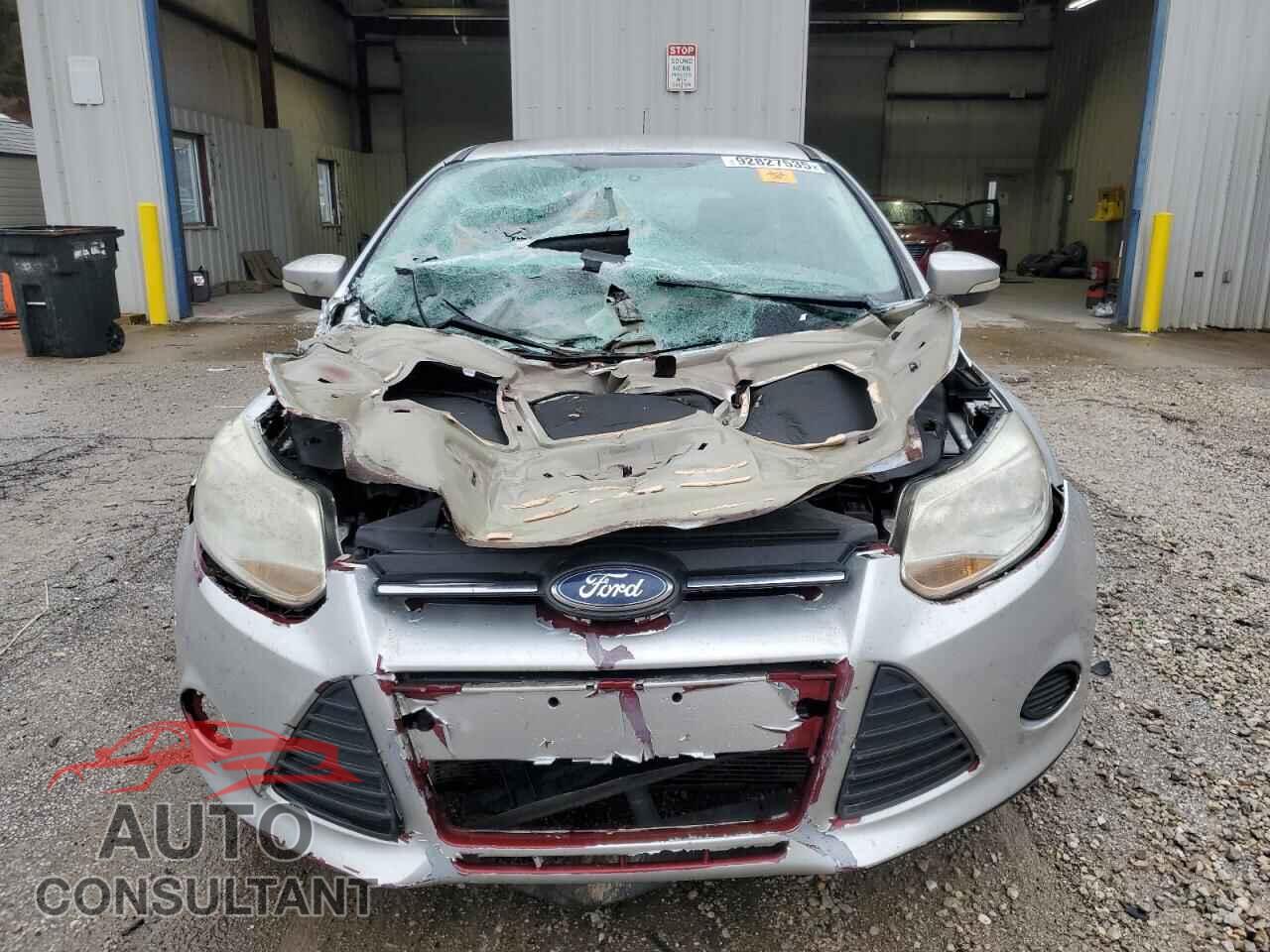 FORD FOCUS 2016 - 1FADP3K23GL318657