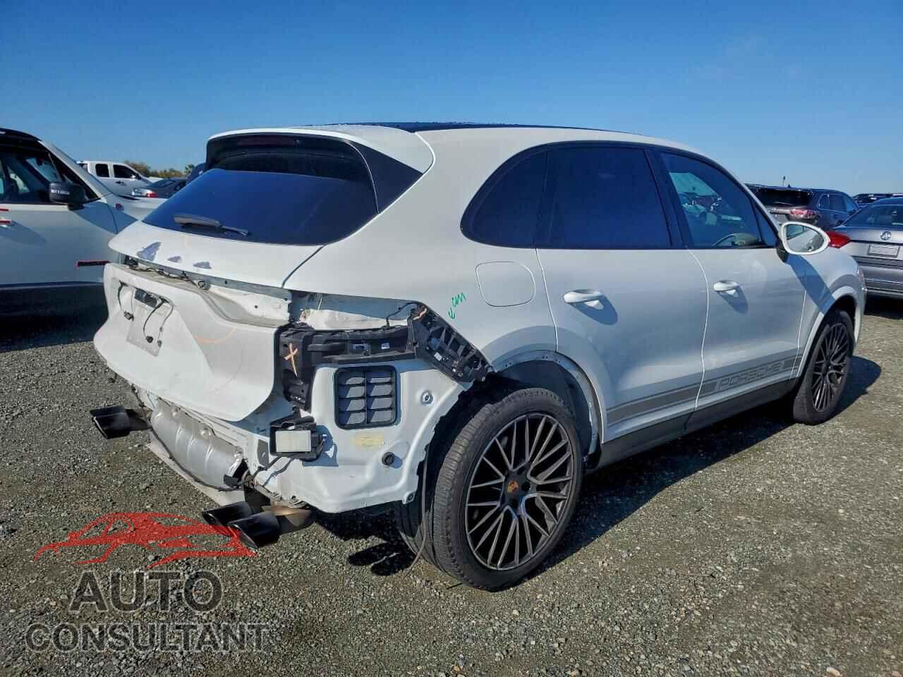PORSCHE CAYENNE 2019 - WP1AA2AY3KDA12929