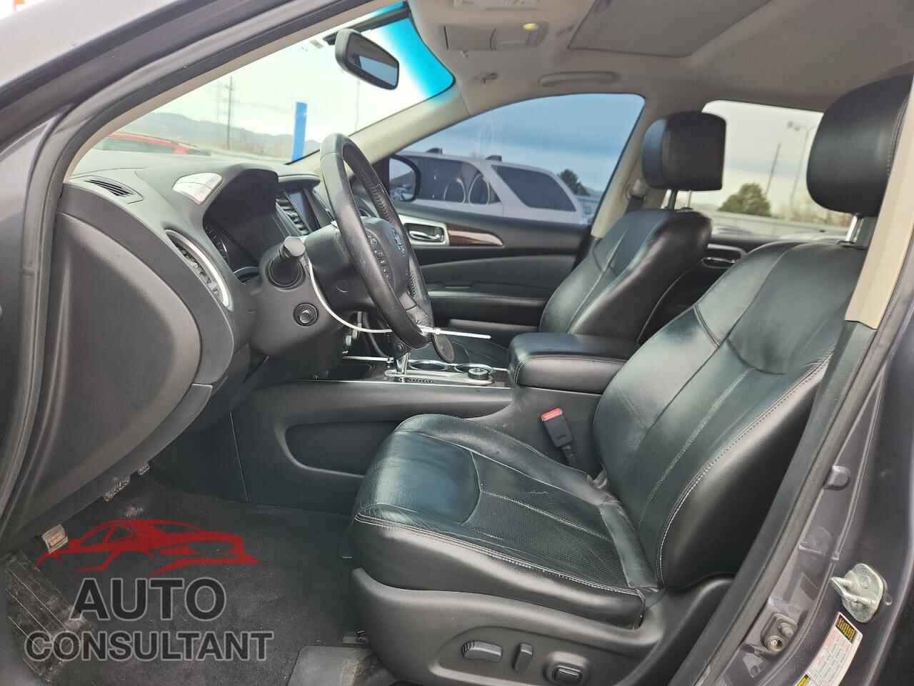 NISSAN PATHFINDER 2013 - 5N1AR2MM2DC631450