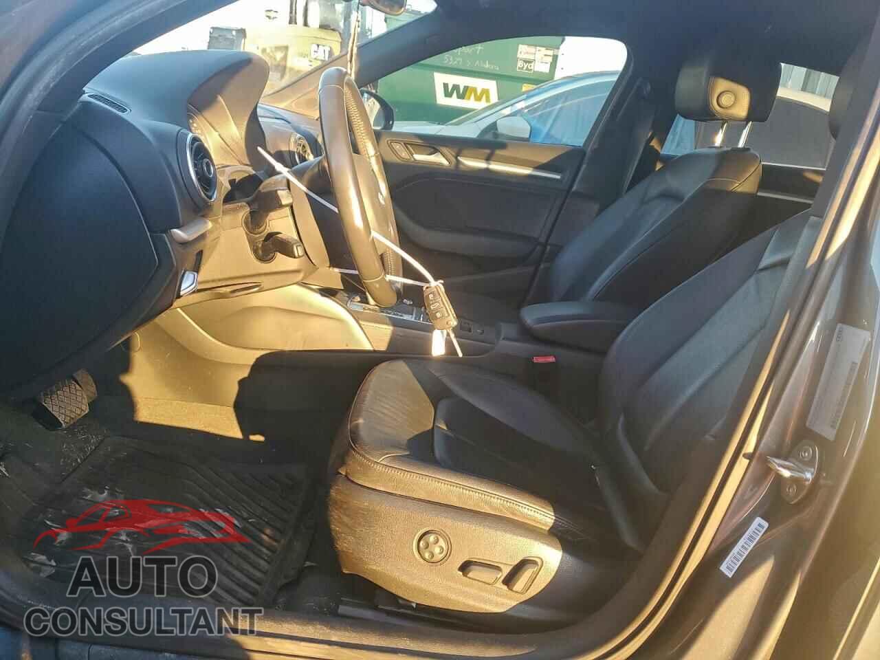 AUDI A3 2015 - WAUBFGFF6F1136841