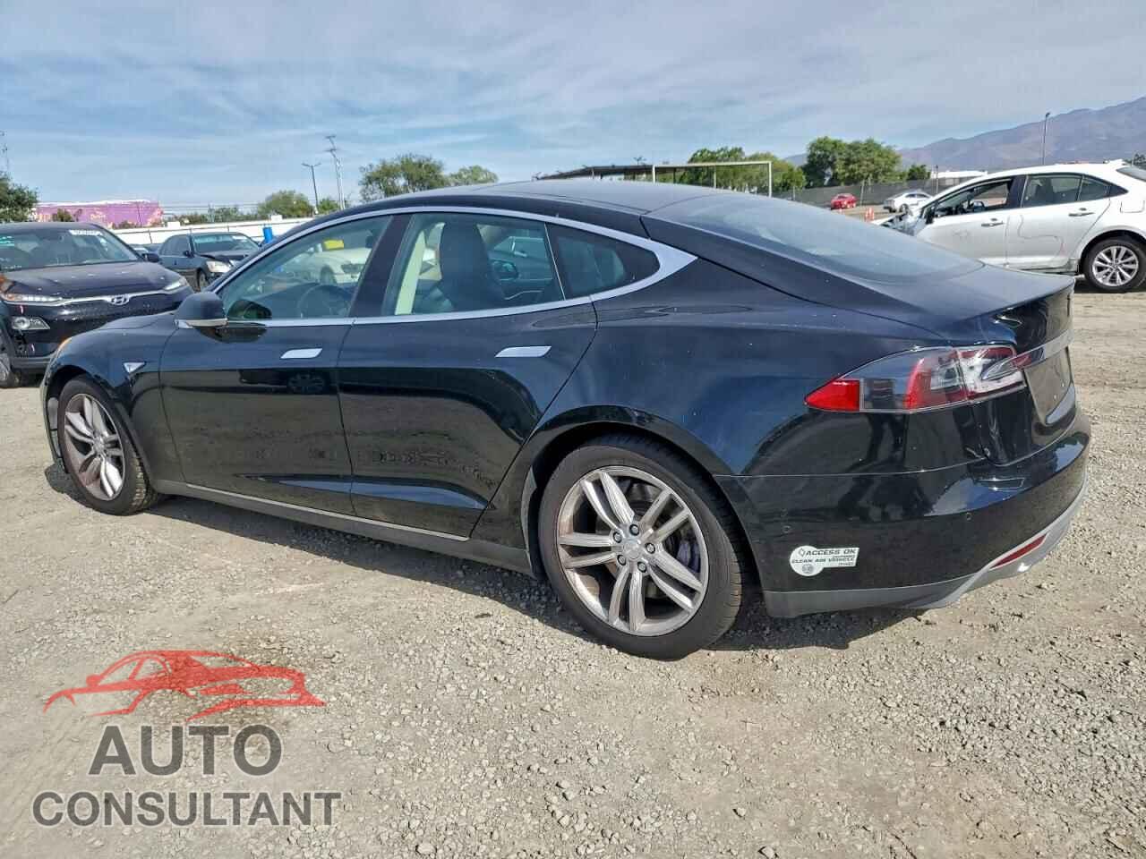 TESLA MODEL S 2014 - 5YJSA1H14EFP63401