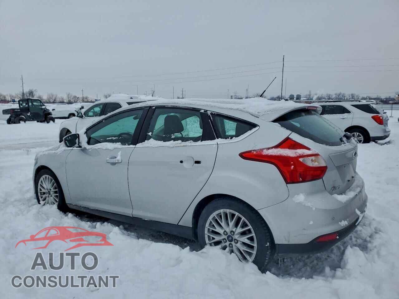 FORD FOCUS 2012 - 1FAHP3M27CL317049