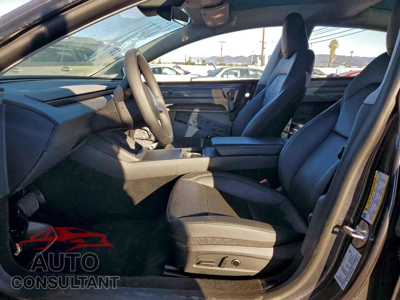 TESLA MODEL 3 2025 - 5YJ3E1EA8SF986016
