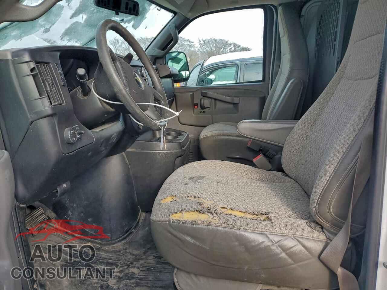 CHEVROLET EXPRESS 2017 - 1GCZGGFF8H1330210
