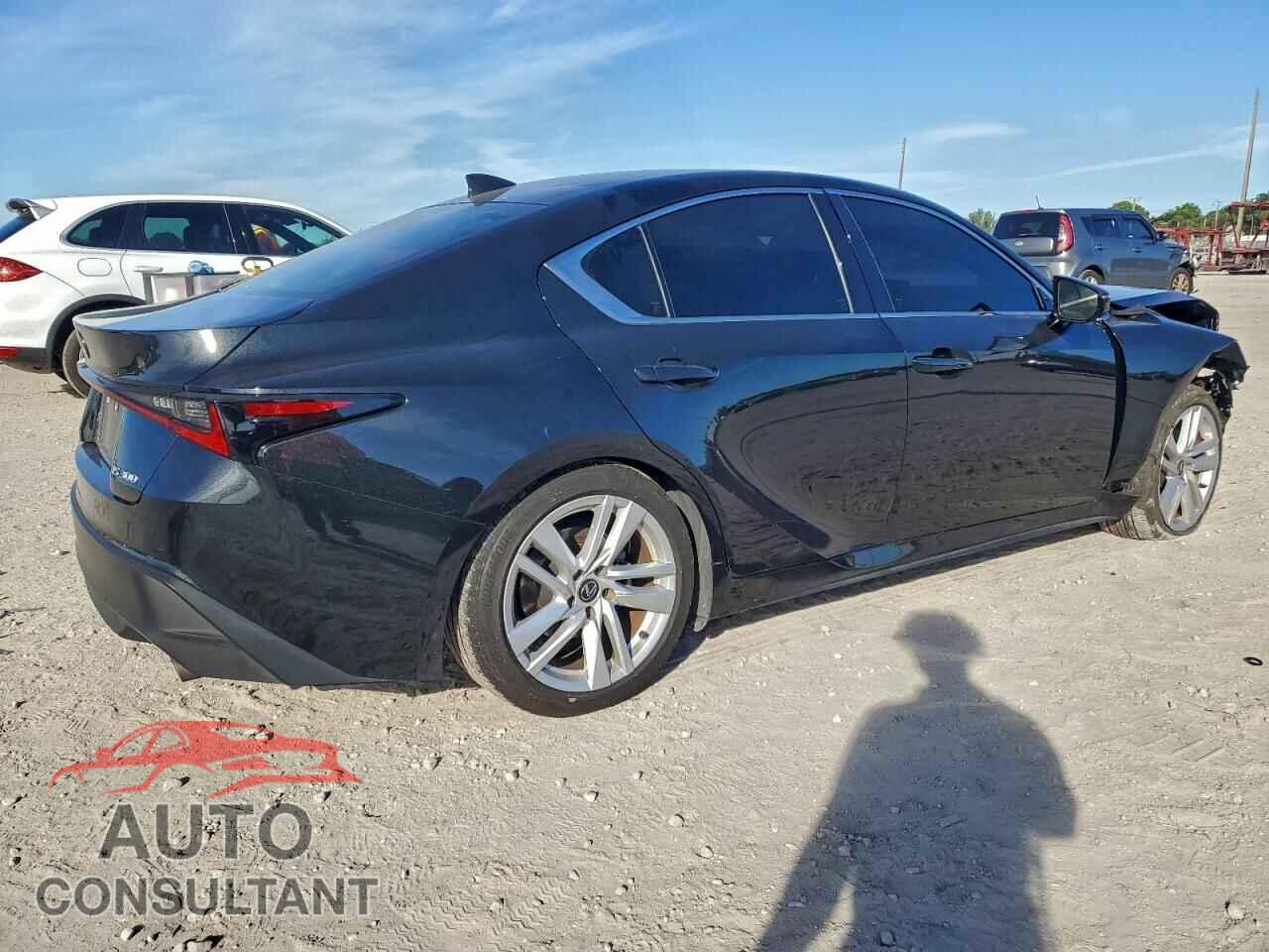 LEXUS IS 2023 - JTHCA1D22P5127839