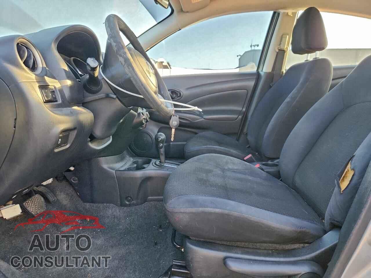NISSAN VERSA 2012 - 3N1CN7AP9CL895680