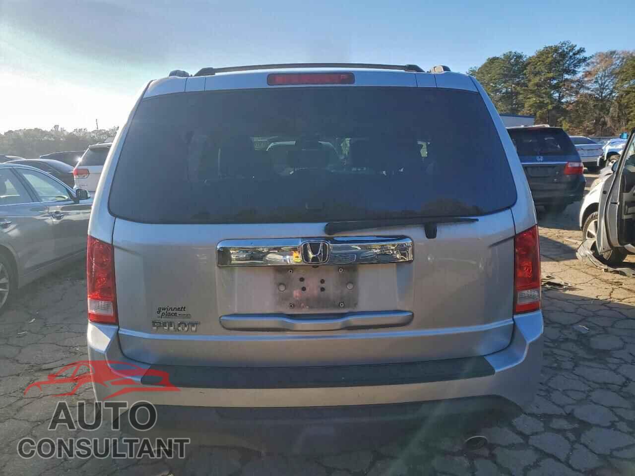 HONDA PILOT 2015 - 5FNYF3H57FB005421