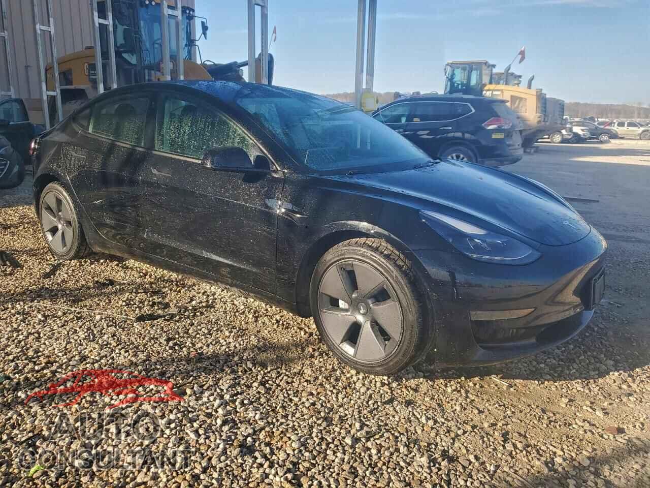 TESLA MODEL 3 2022 - 5YJ3E1EA7NF372367