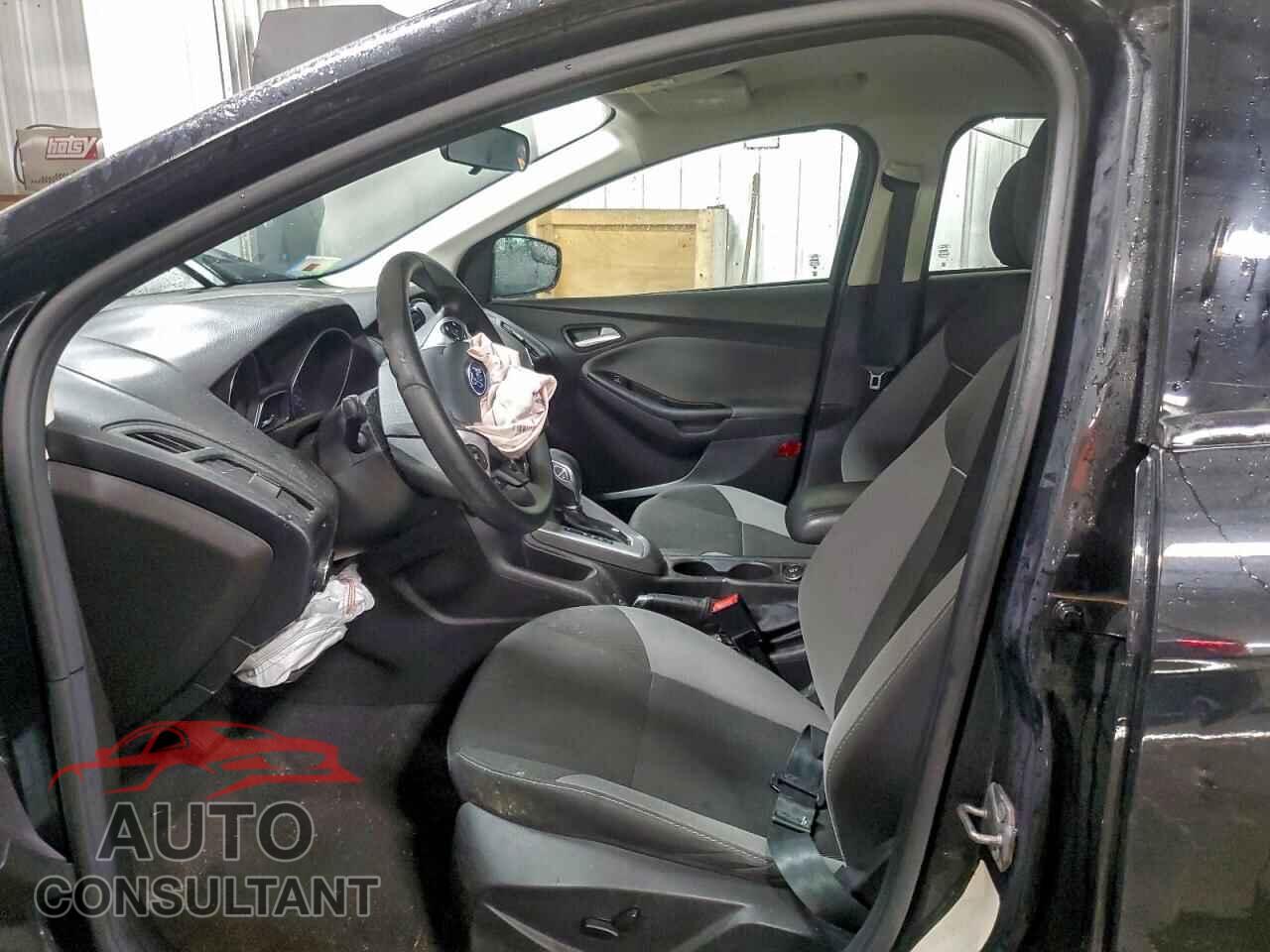 FORD FOCUS 2014 - 1FADP3K21EL288569